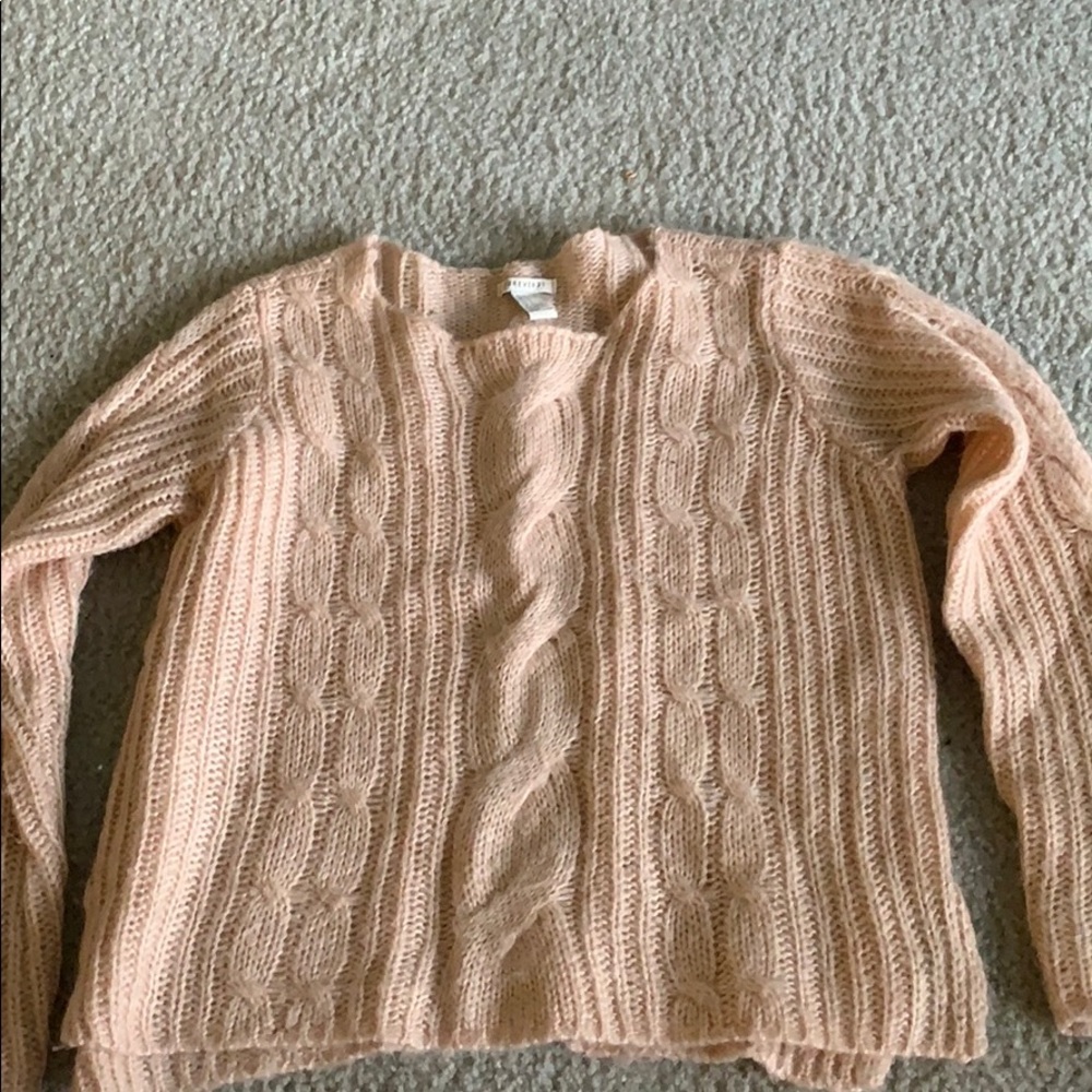 Women’s Pink Crop Top Style Sweater